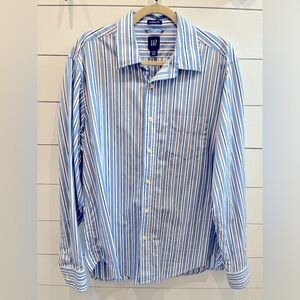 Gap Classic Fit Button Down Shirt